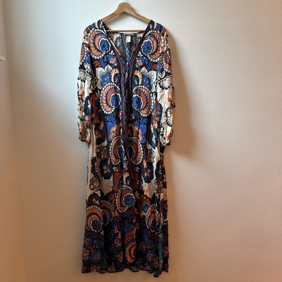 Long dress made in Turquia . Long, flowy, multi-coloured boho maxi dress - Picture 2 of 10